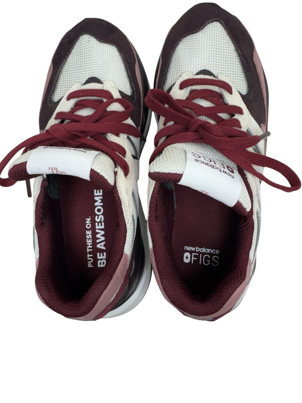 New Balance x FIGS 57/40 sneakers in the "Mineral Mauve" colorway - Picture 9 of 12